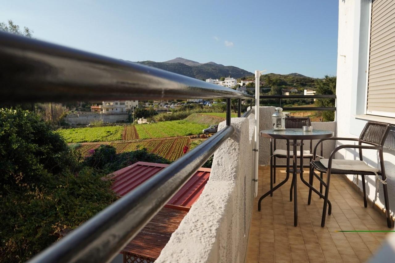Evita Bay Agia Pelagia Heraklion Exterior foto